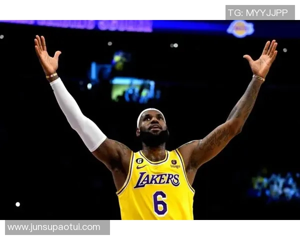 詹姆斯历史性成就达成四万分一万板一万助成为NBA传奇球员